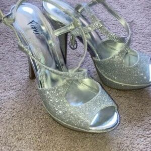 Beautiful Sparkling Silver Heels, Size 8, Used $10.00